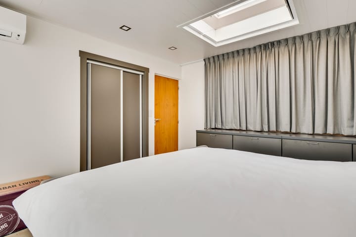 Foto 27 van Niesstraat 14