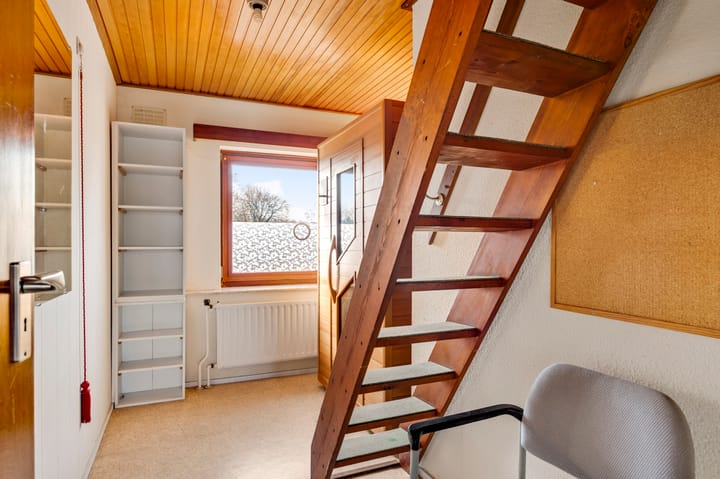 Foto 36 van Niesstraat 14