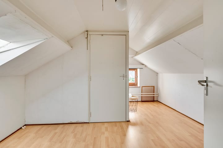 Foto 40 van Niesstraat 14