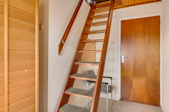 Foto 37 van Niesstraat 14