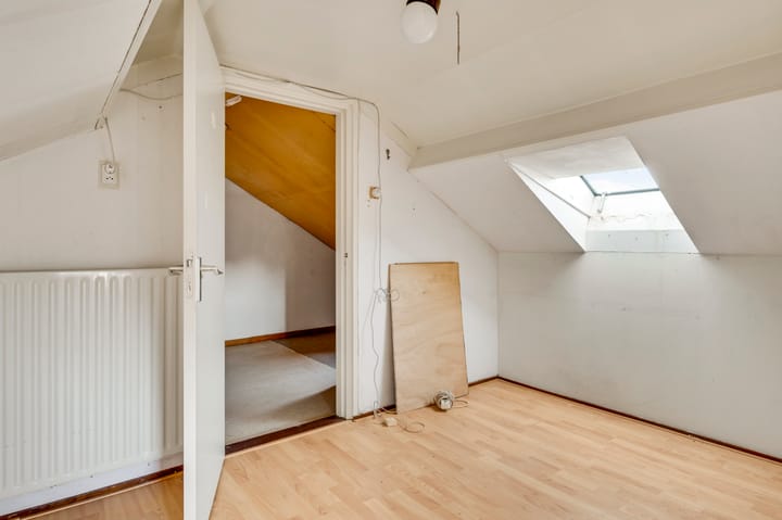 Foto 41 van Niesstraat 14