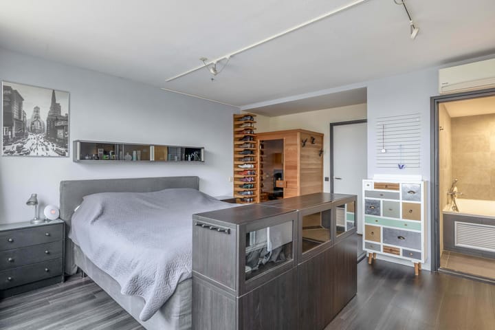 Photo 24 of Venuslaan 379