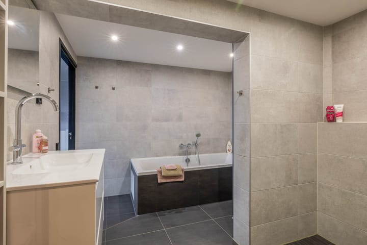 Photo 30 of Venuslaan 379