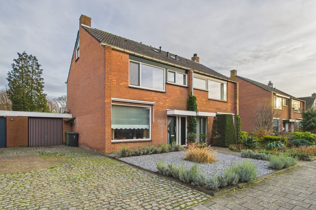Photo 1 of Liniestraat 61