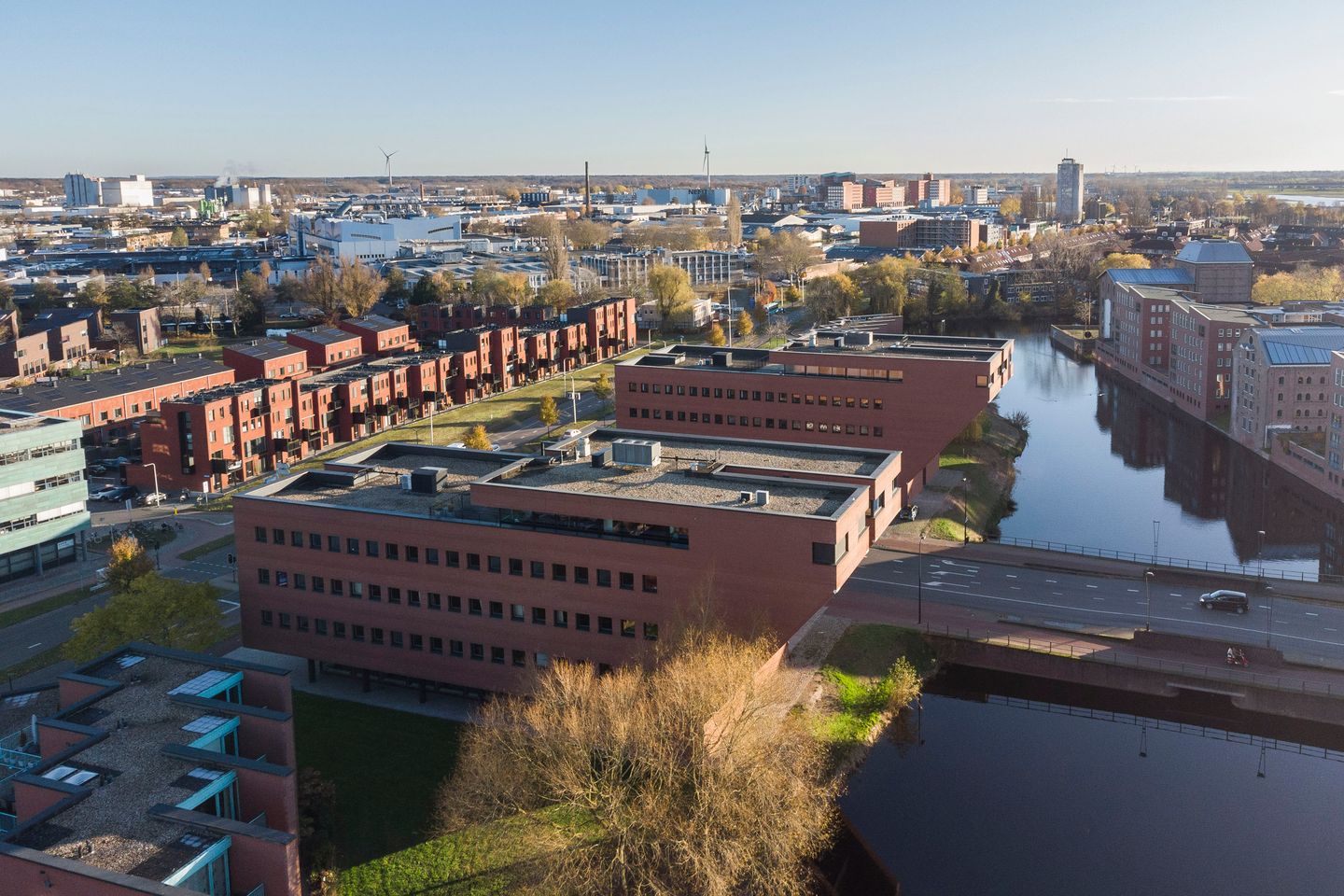 View photo 3 of Mr. H.F. de Boerlaan 28-A