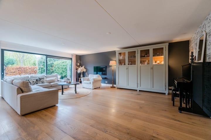 Photo 2 of Brucknerstraat 29