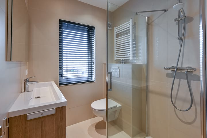 Photo 4 of De Ruyterstraat 72