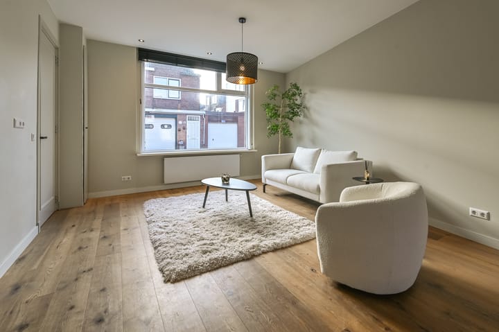 Photo 6 of De Ruyterstraat 72