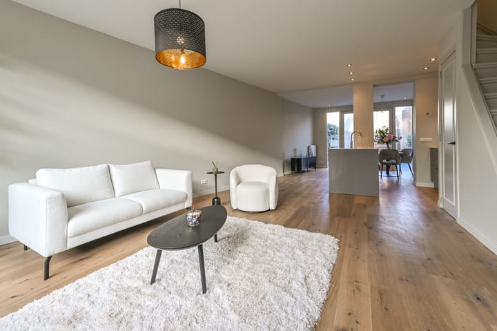 Photo 8 of De Ruyterstraat 72