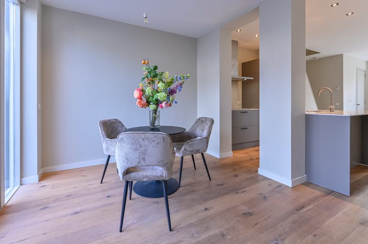 Photo 13 of De Ruyterstraat 72