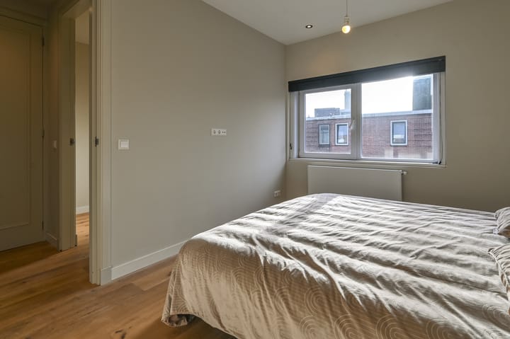 Photo 19 of De Ruyterstraat 72