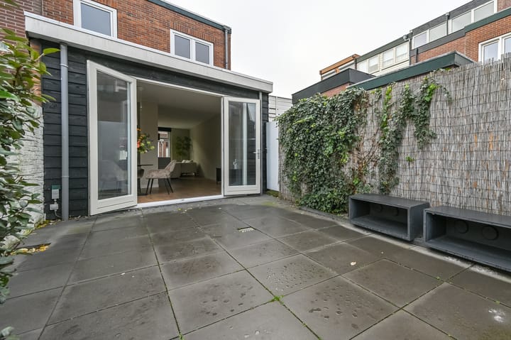 Photo 31 of De Ruyterstraat 72