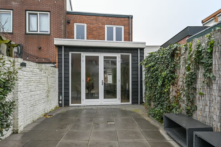 Photo 32 of De Ruyterstraat 72