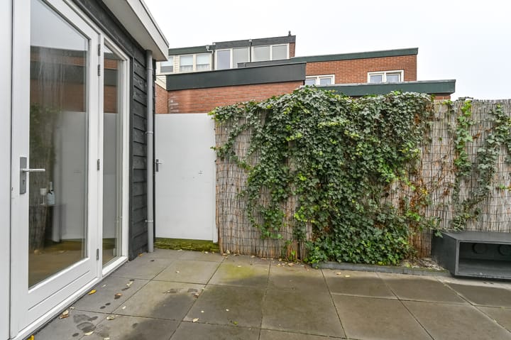 Photo 34 of De Ruyterstraat 72