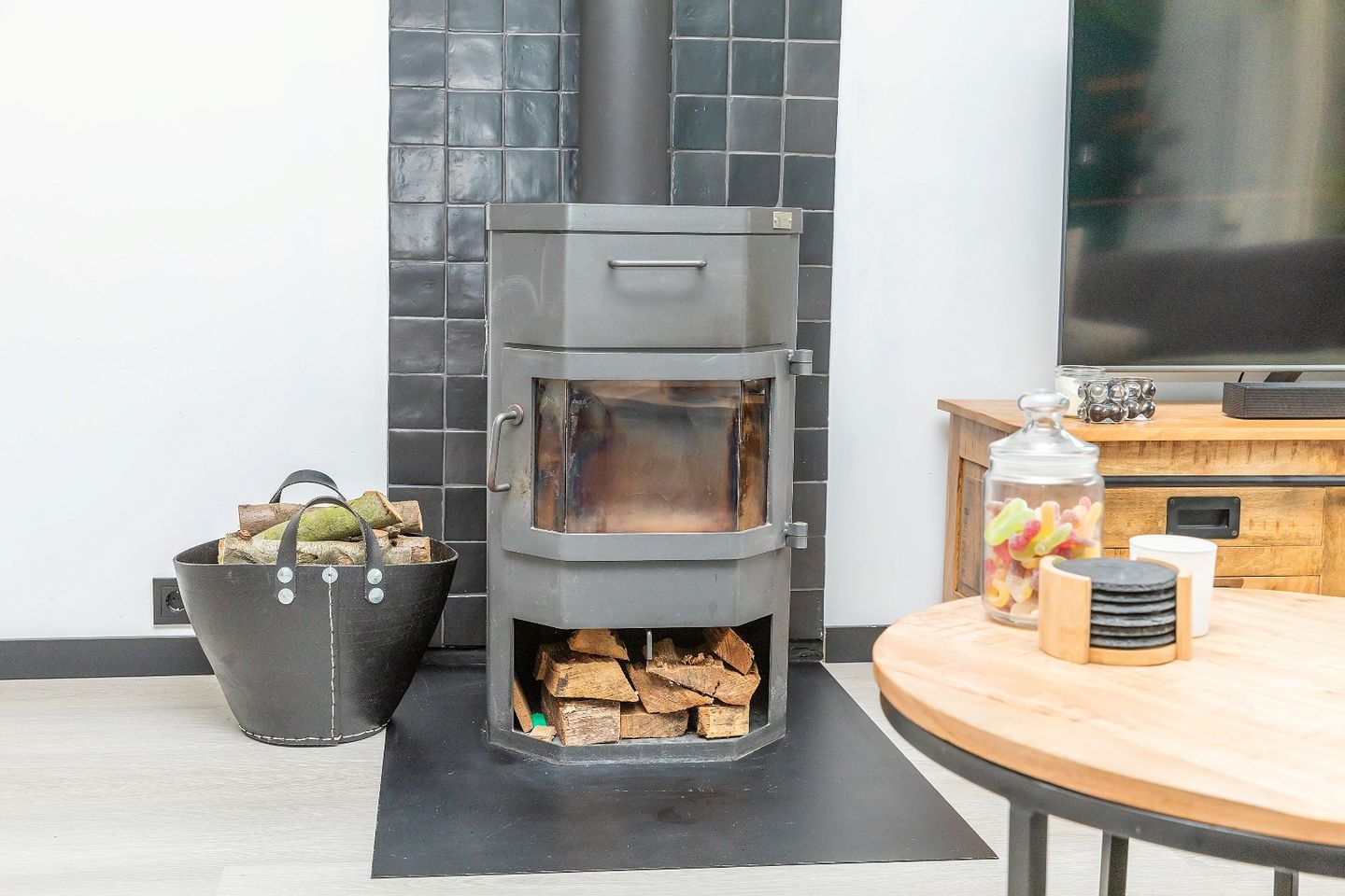 Photo 14 of Woudstraat 5