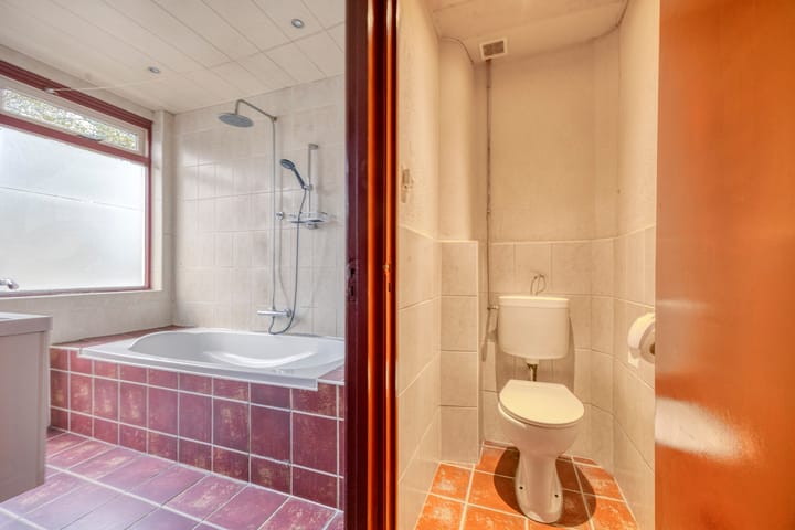 Photo 21 of W.H. Vliegenstraat 77