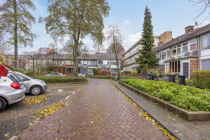 Photo 26 of W.H. Vliegenstraat 77