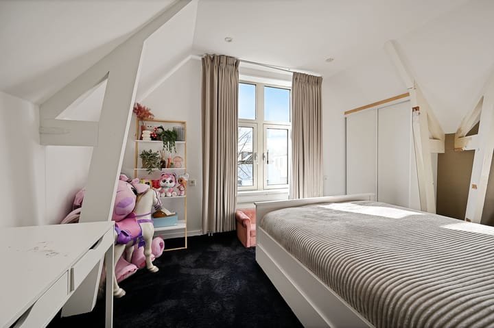 Foto 33 van Hooftstraat 136-A