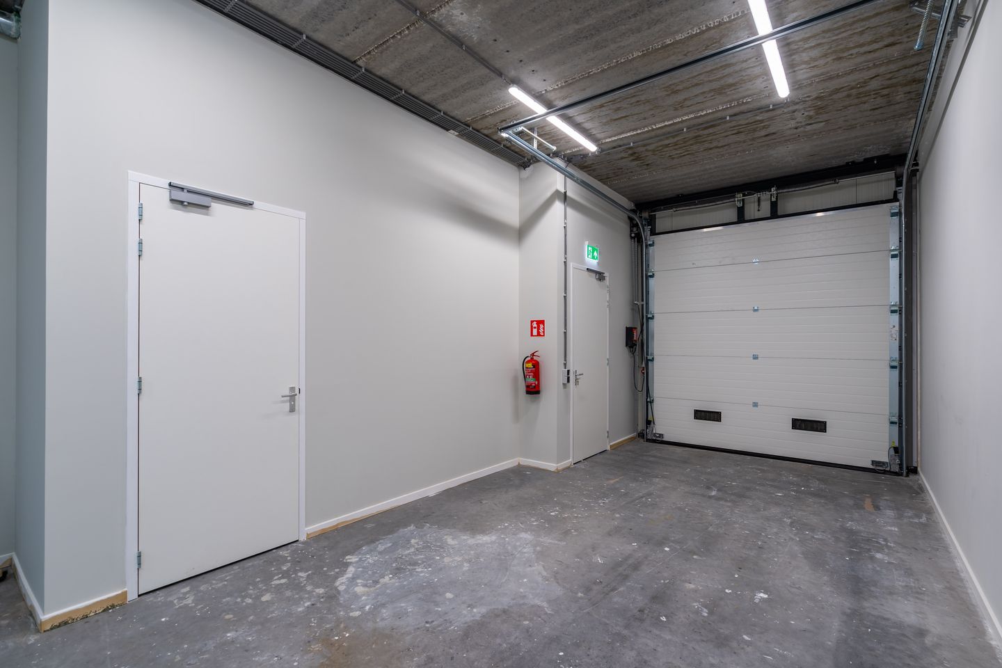 View photo 3 of Eemmeerlaan 2-L