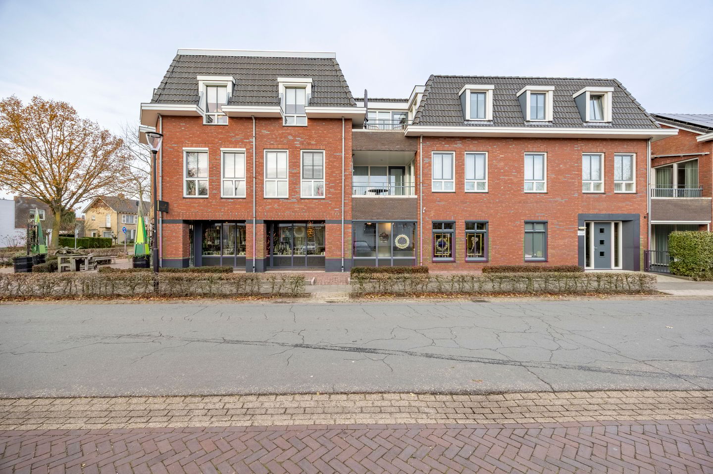 View photo 3 of Venrayseweg 7