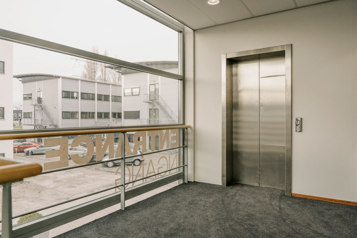 View photo 4 of Transistorstraat 24-E