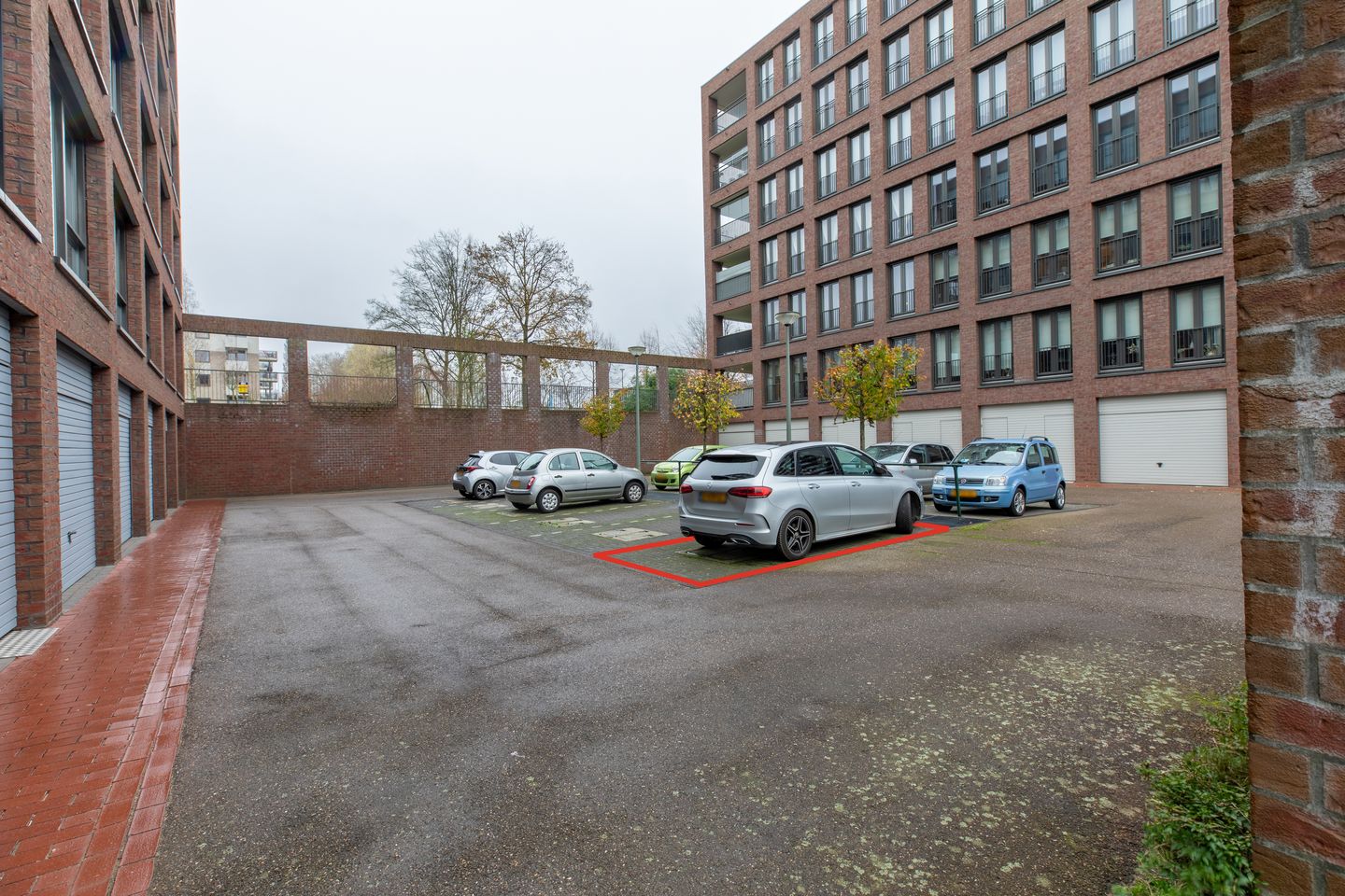 Photo 35 of Europalaan 251