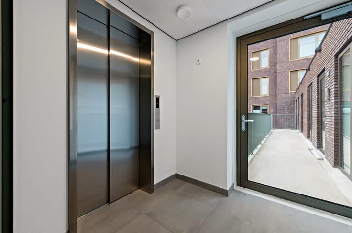 Photo 30 of Brouwhuisstraat 6-V