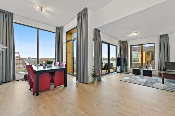 Photo 1 of Brouwhuisstraat 6-V