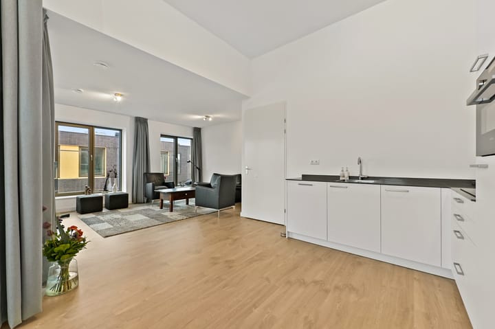 Photo 8 of Brouwhuisstraat 6-V