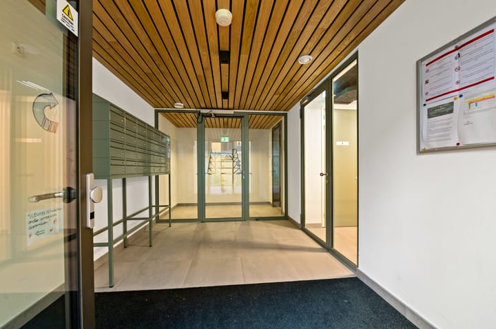 Photo 38 of Brouwhuisstraat 6-V