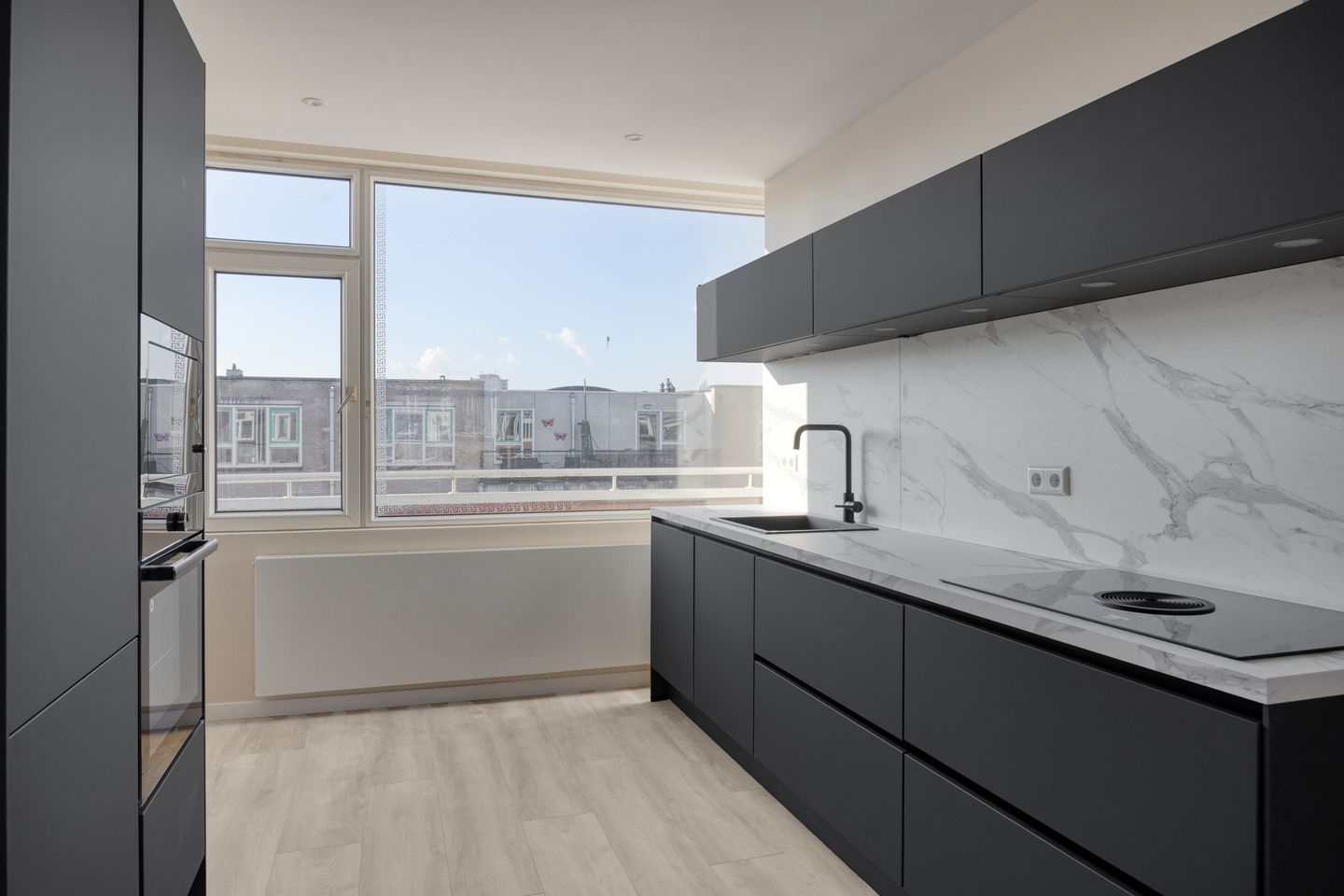 Photo 5 of Texelsestraat 75-A