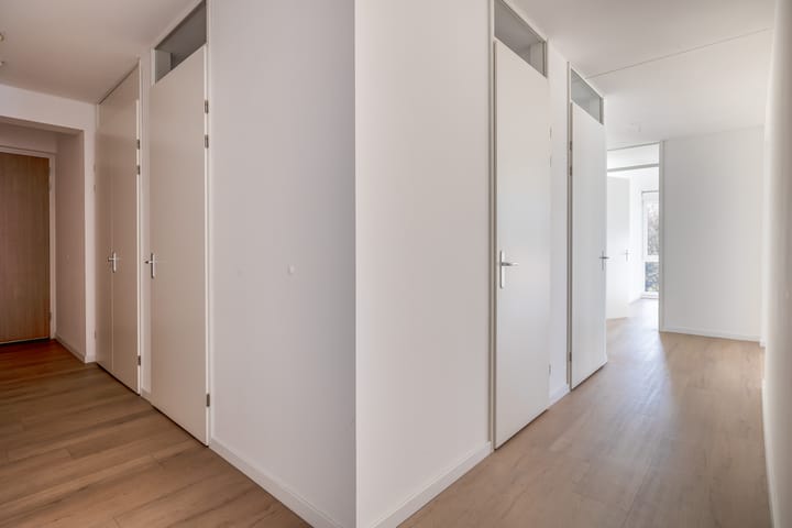 Foto 13 van Meerring 111