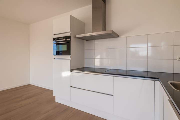 Foto 23 van Meerring 111