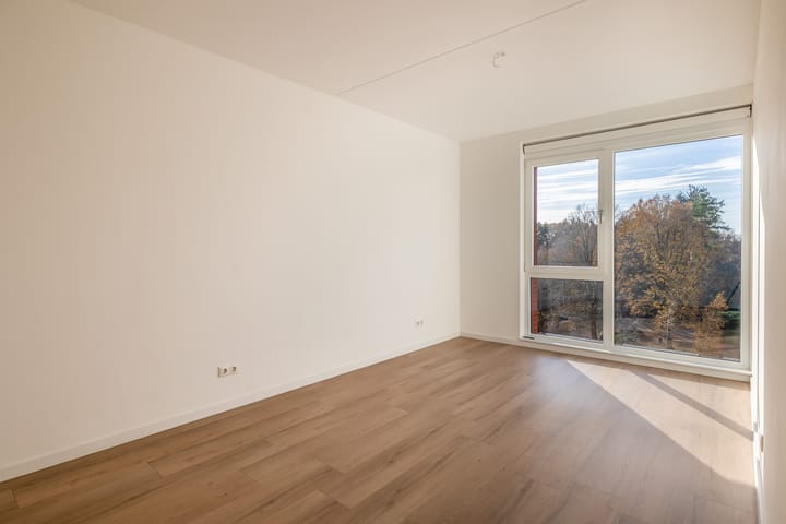 Foto 24 van Meerring 111