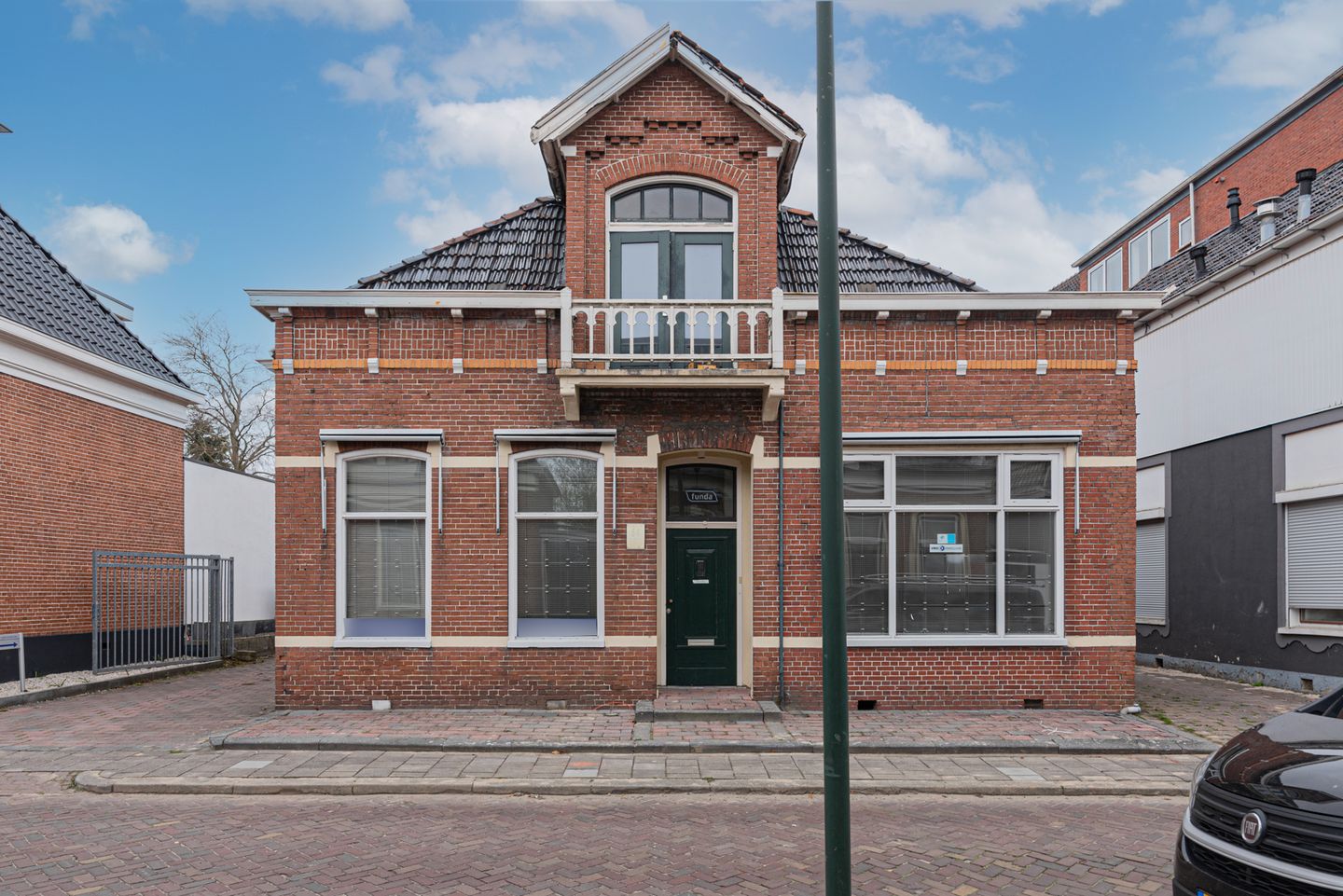 View photo 2 of Blijhamsterstraat 54