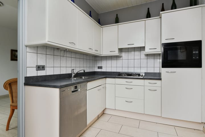 Foto 10 van Tromplaan 102