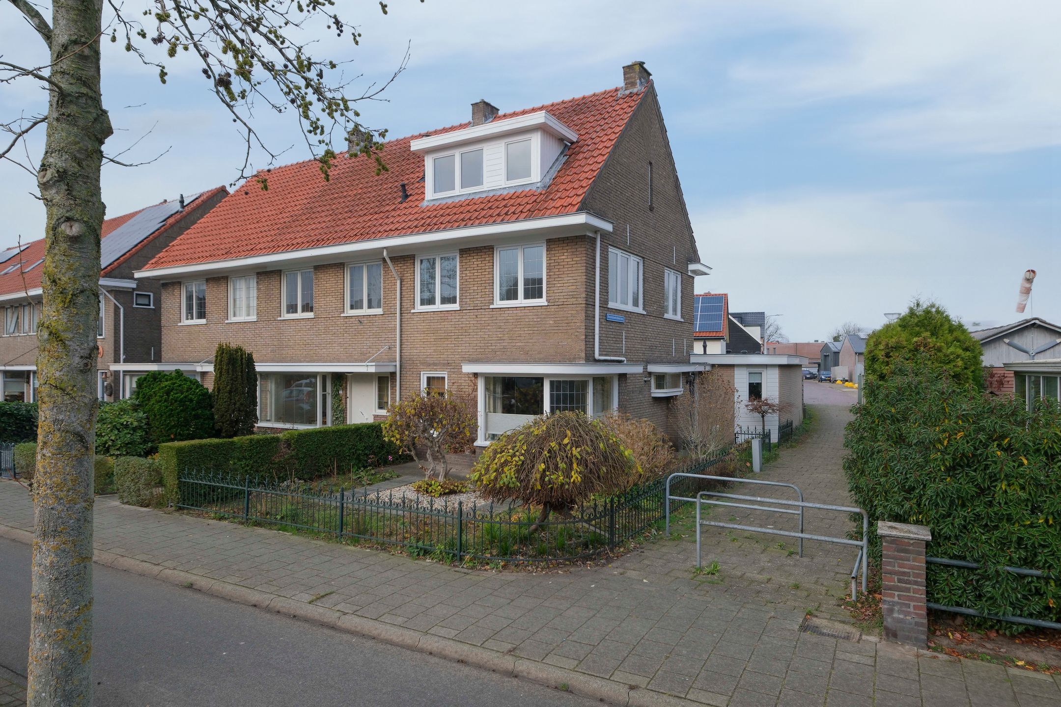 Buying a house in The Netherlands., Violierstraat 15