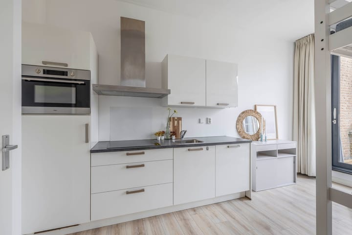 Photo 6 of Teylersplein 2-C6