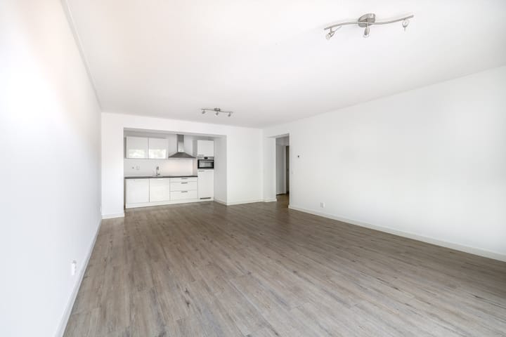 Photo 4 of Teylersplein 2-A5