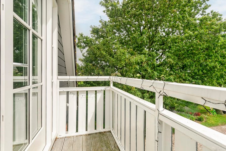 Photo 46 of Waverdijk 12