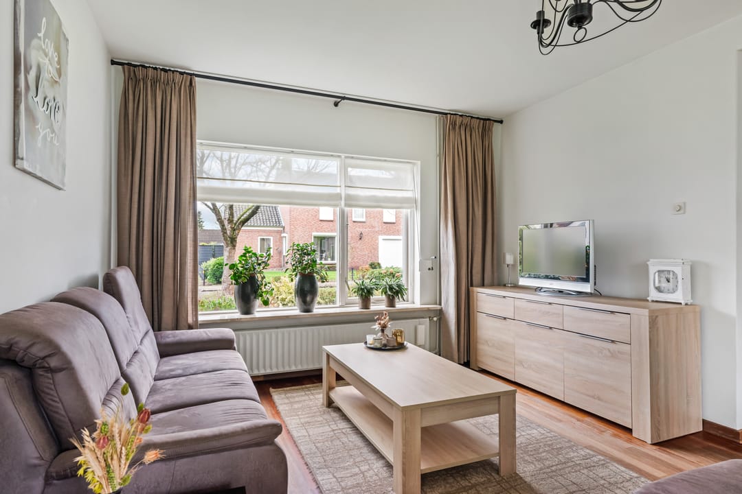 Photo 7 of Pastoor van Delftlaan 3