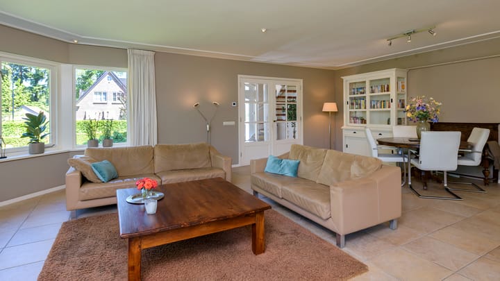 Foto 15 van Hietveldweg 1