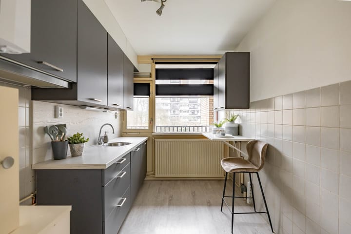 Photo 22 of Aart van der Leeuwlaan 72