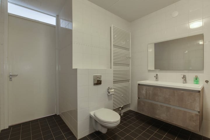 Photo 23 of Fritz Dietrich Kahlenbergstraat 97