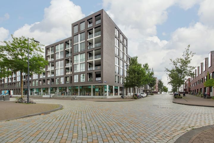 Photo 32 of Fritz Dietrich Kahlenbergstraat 97