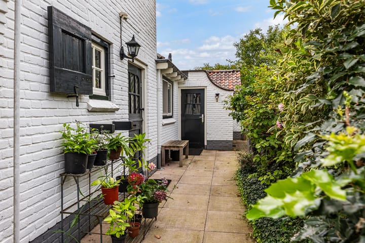 Photo 4 of van Wassenaerlaan 1