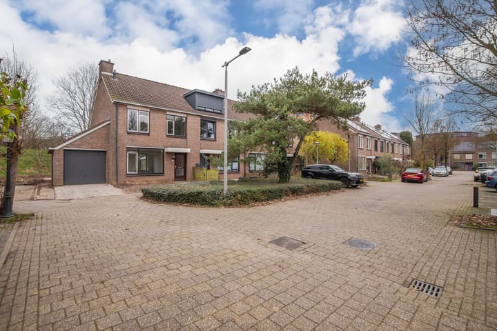 Photo 7 of Schepen van Hemerthstraat 46