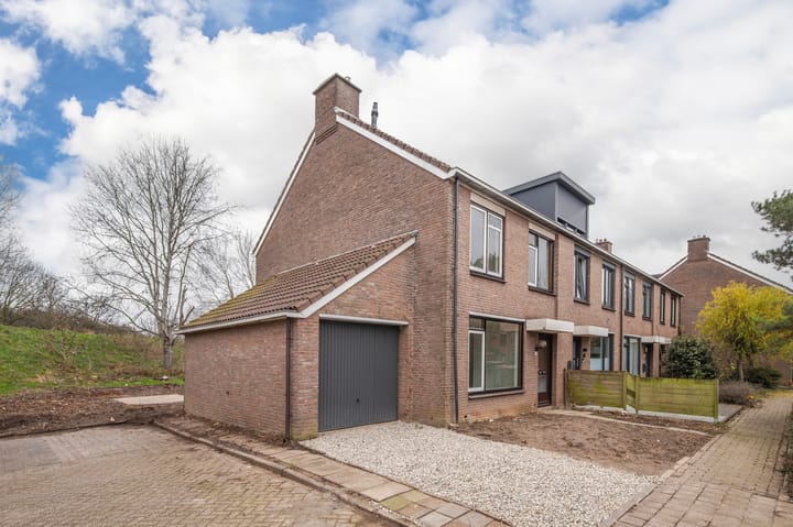 Photo 8 of Schepen van Hemerthstraat 46