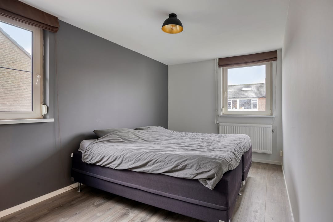 Photo 37 of Prins van Luikstraat 37