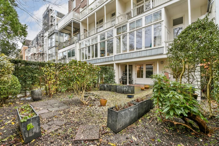 Foto 13 van Willemsparkweg 122-H